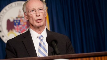 Alabama gov admits making inappropriate remarks to staffer