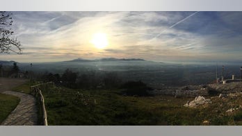 'Extinct' volcano near Rome rumbles to life