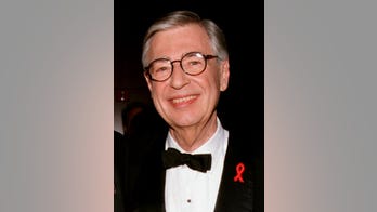 Pittsburgh Airport gives Mister Rogers an adorable tribute