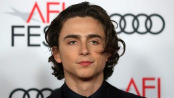 Airline passenger sits next to Timothee Chalamet, proceeds to detail experience with 'super nice' actor on Twitter