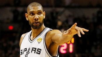 Ex-NBA great Tim Duncan endorses Bloomberg for president