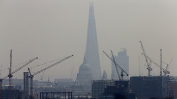 London mayor issues air pollution alert for 1st time