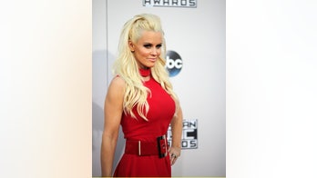 Jenny McCarthy: Mariah Carey should stop blaming everyone else for NYE