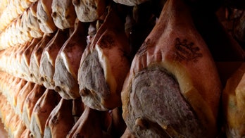 Ham thief leaves trail of fat behind him, leading cops to his front door