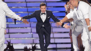 Ryan Seacrest booed at NFL's season opener