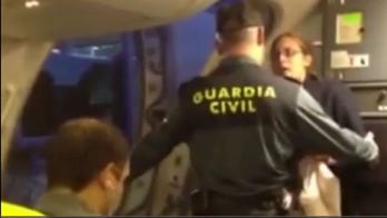 Ryanair reportedly calls police to boot passenger for too much hand luggage