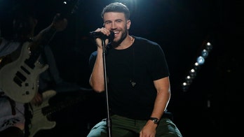 Sam Hunt makes history, explains origin of single 'Body Like a Back Road'