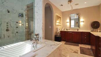 After Resigning From the Phillies, Former Manager Ryne Sandberg Is Selling in Philadelphia