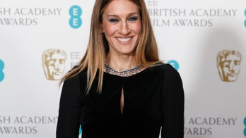 Sarah Jessica Parker has her first sip of tequila