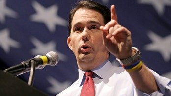 Scott Walker's big win delayed by federal appeals court