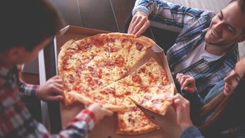 Study says pizza, not money, boosts productivity at work