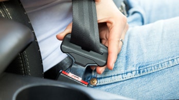 As US waistlines expand, seatbelt use falls