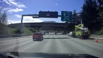 'U Suck' sign sparks apology from Washington State transportation officials