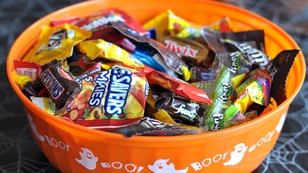 5 healthy tricks for enjoying Halloween treats