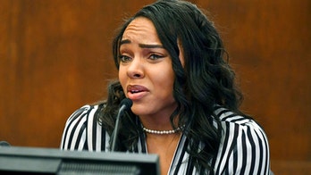 Fiancee of Aaron Hernandez testifies in his double-murder trial