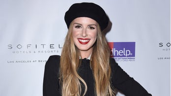 '90210' star Shenae Grimes-Beech gives birth to first child, welcomes a baby girl: report