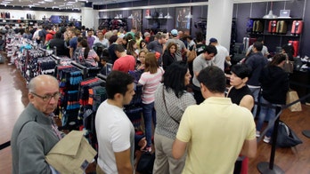 Stores try to cater to savvier customers on Black Friday