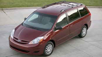 Toyota recalls some Sienna minivans for shifter defect