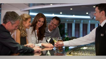 7 cruise lines with amazing cocktail hours