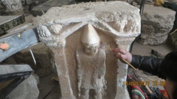 Traceable liquid used to identify looted Syrian artifacts
