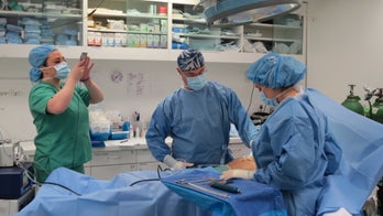 Plastic surgeons taking to Snapchat to broadcast operations in real time