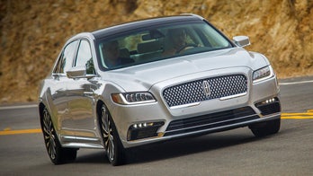 New York man gets stolen Lincoln back after suspect uses his credit card