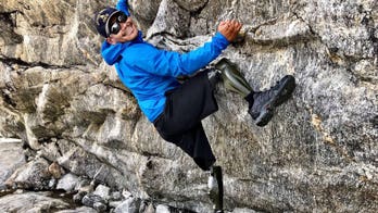 Double amputee could become the first to climb Mt. Everest with no legs