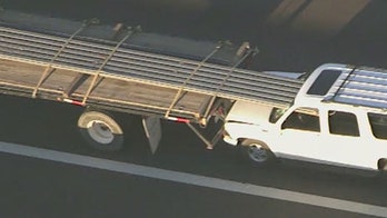 Arizona driver lucky to be alive after pipes smash through windshield