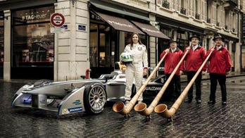 Switzerland welcomes back racing as de Silvestro drives through Geneva