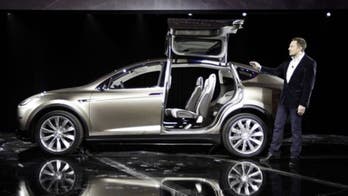 Musk says Model X SUV will be delivered in 3-4 months