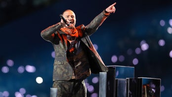 Justin Timberlake helps fan pull off epic pregnancy announcement at Detroit concert
