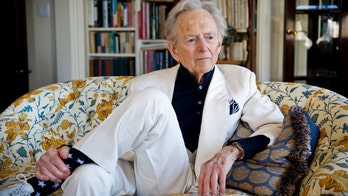 Peggy Noonan: Hats off to Tom Wolfe, who chronicled 20th century America like no other