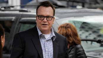 Tom Arnold to star in anti-Trump documentary series