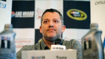 Injured NASCAR driver Tony Stewart cleared to return to racing