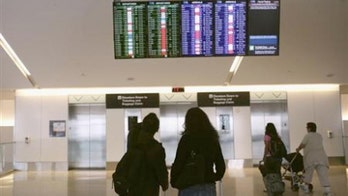 5 things to know if you can't decide whether to take a fall or winter vacation