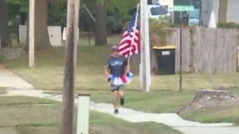 Army vet runs with American flag – and a tutu – to inspire others