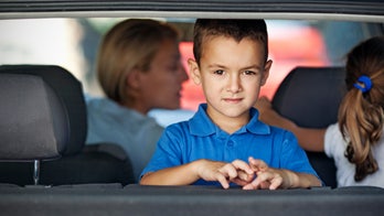 Parents who don't wear seatbelts don't buckle up their kids, either
