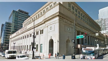 Amtrak train derails in Chicago