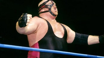 Former Wrestler Vader shows off nasty open-heart surgery scar