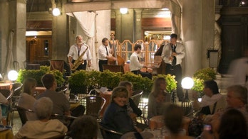 Tourists in Venice charged $130 for 4 cups of coffee