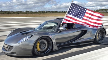 Hennessey Venom GT claims top speed record for USA at 270 mph