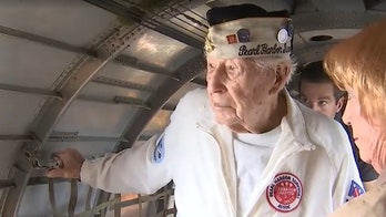 WWII veteran takes flight in B-17 bomber for 99th birthday
