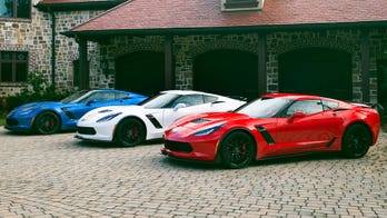 White remains most popular color for new cars in 2014