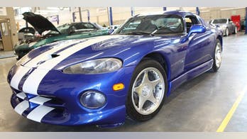 Chrysler ordering schools to destroy donated Dodge Vipers
