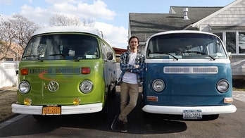 Man finally gets VW Microbus he left a note on asking to buy 8 years ago