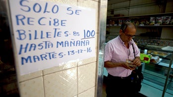 Amid increasing chaos, Venezuela extends use of 100-bolivar ($0.02) bill