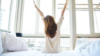 Want to be a morning person? These 6 expert tips may get you there