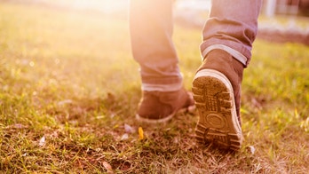 Walking may improve sleep with lung cancer