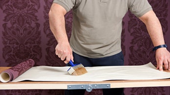 How to Select and Hang Wallpaper