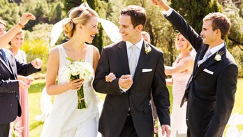 Couple uses hilarious 'flower man' at their wedding